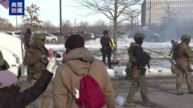 美國明尼阿波利斯抗議持續 民眾高呼“移民與海關執法局離開”