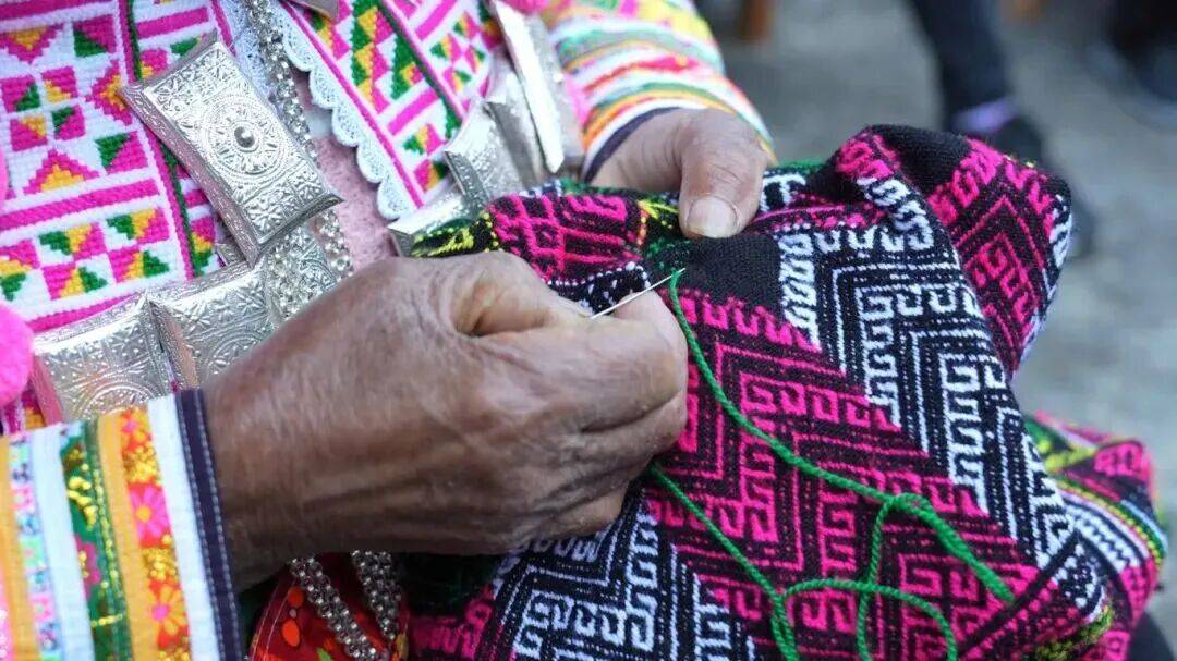 角瑤刺繡，一個族群的集體記憶